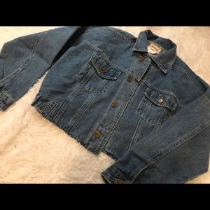 Cropped denim jacket